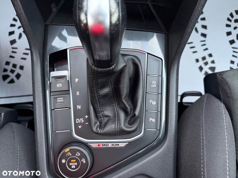 Volkswagen Tiguan 2.0 TDI SCR 4MOTION DSG Highline - 32