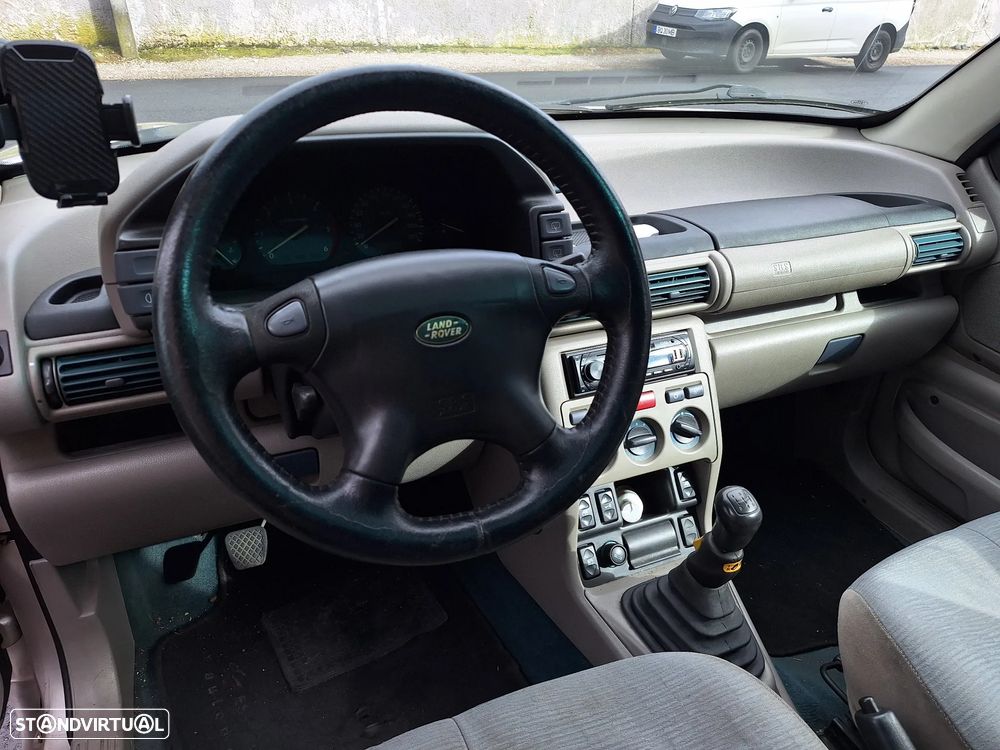 Land Rover Freelander 2.0 di - 9