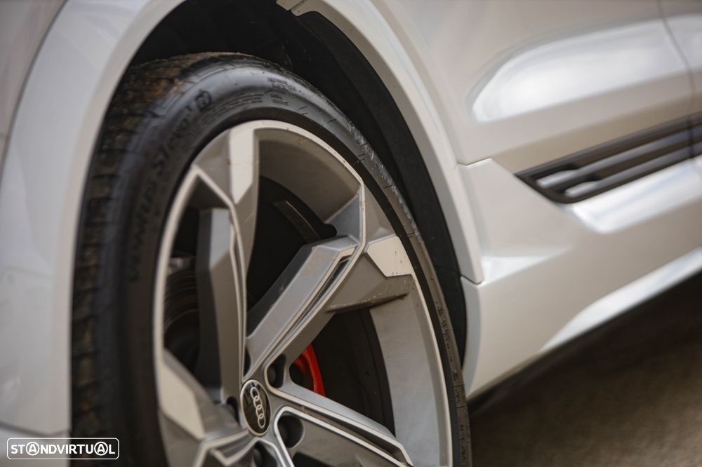 Audi SQ8 Sportback e-tron quattro - 14