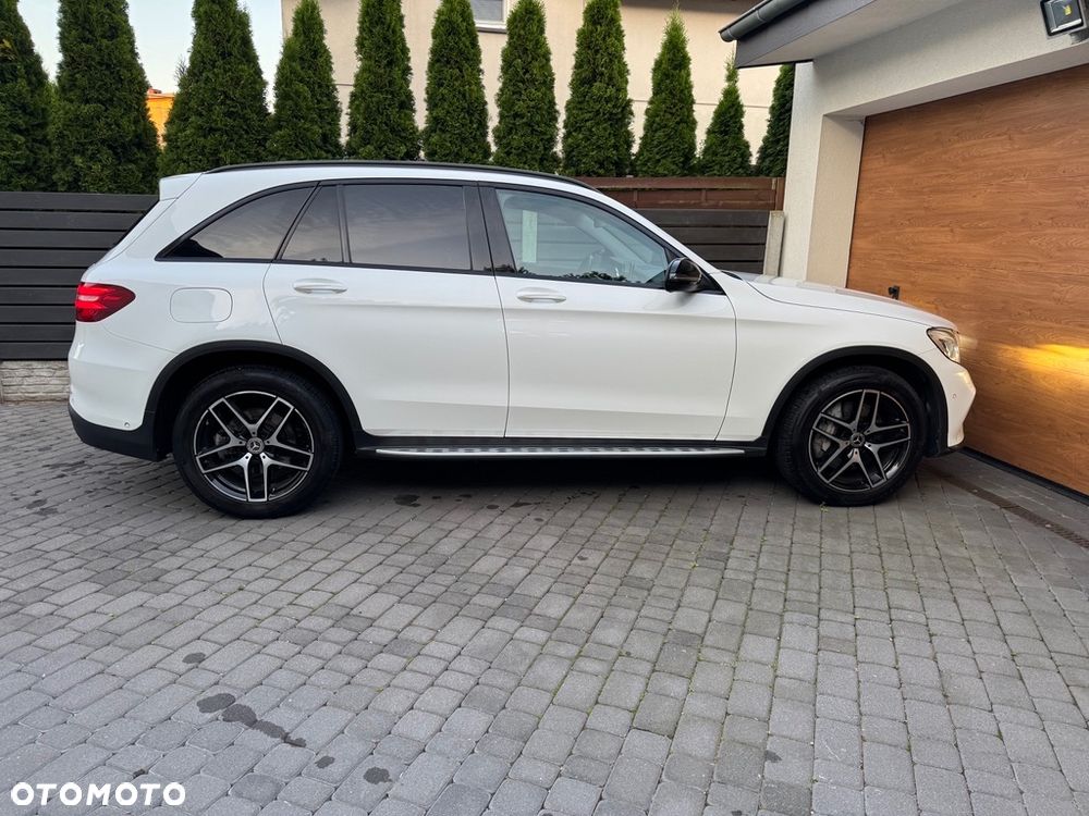 Mercedes-Benz GLC 250 4Matic 9G-TRONIC AMG Line - 4