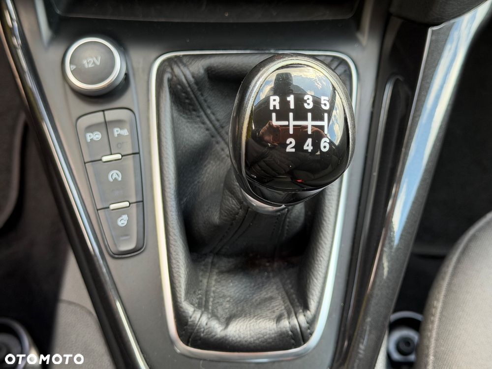 Ford Focus 1.0 EcoBoost Titanium - 31