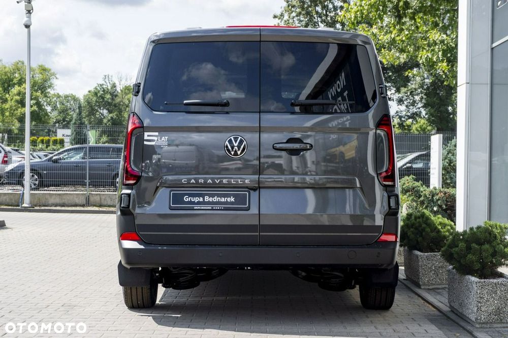 Volkswagen Caravelle - 7