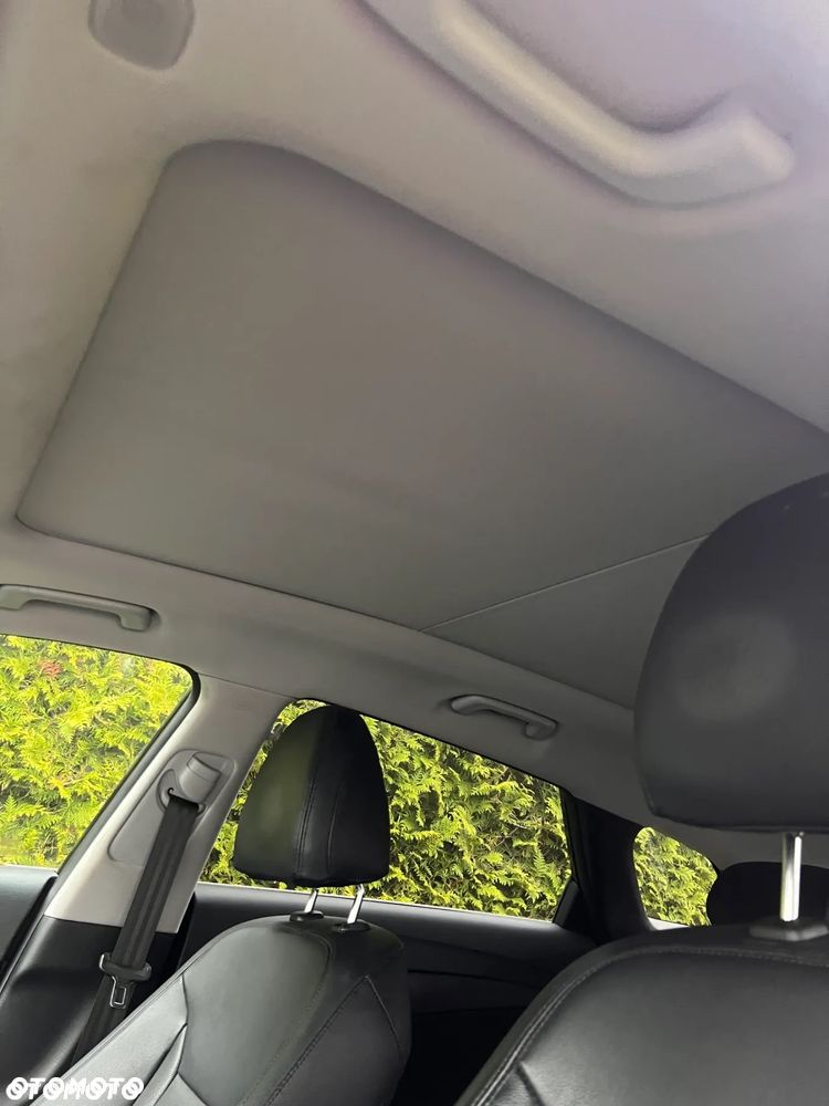 Hyundai i40 Kombi 1.7 CRDi DCT Premium - 16