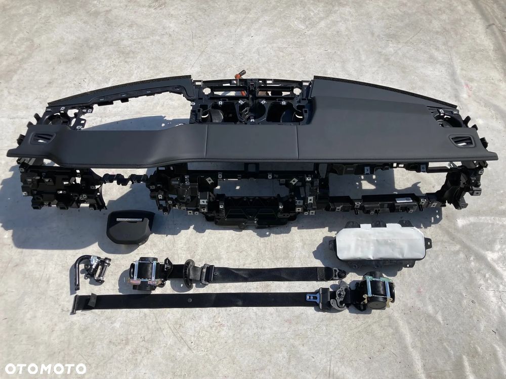 RANGE ROVER SPORT 2023 DESKA KONSOLA KOKPIT PULPIT PÓŁKA PARAPET DASHBOARD AIRBAG PODUSZKA POWIETRZNA KIEROWCY PASAŻERA PODUSZKI POWIETRZNE PASY PAS AIR BAG FOTELA W FOTEL - 2