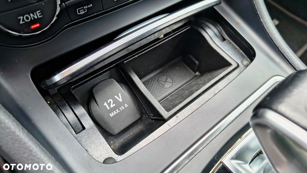 Mercedes-Benz GLA - 27