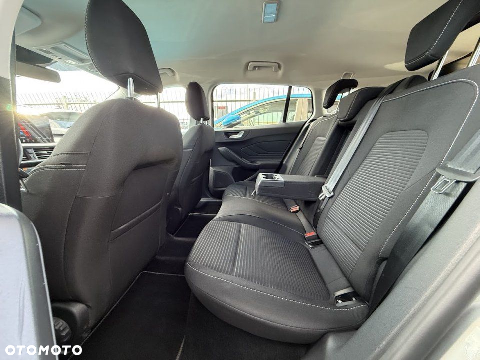 Ford Focus - 13