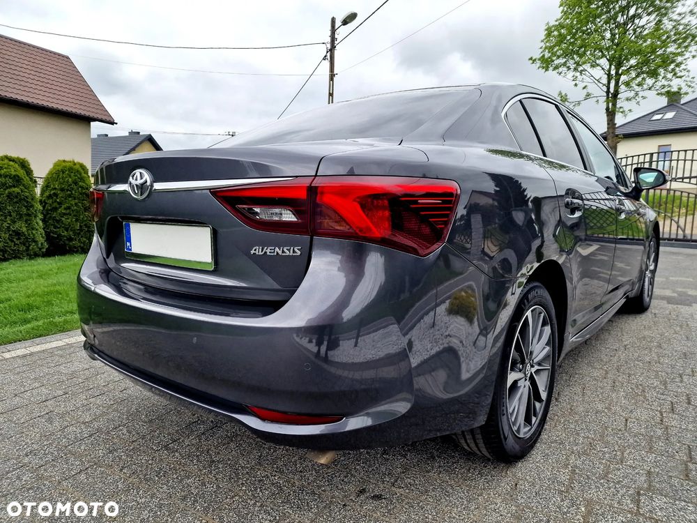 Toyota Avensis 2.0 D-4D Prestige - 8
