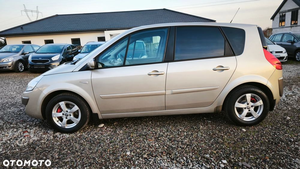 Renault Scenic - 12