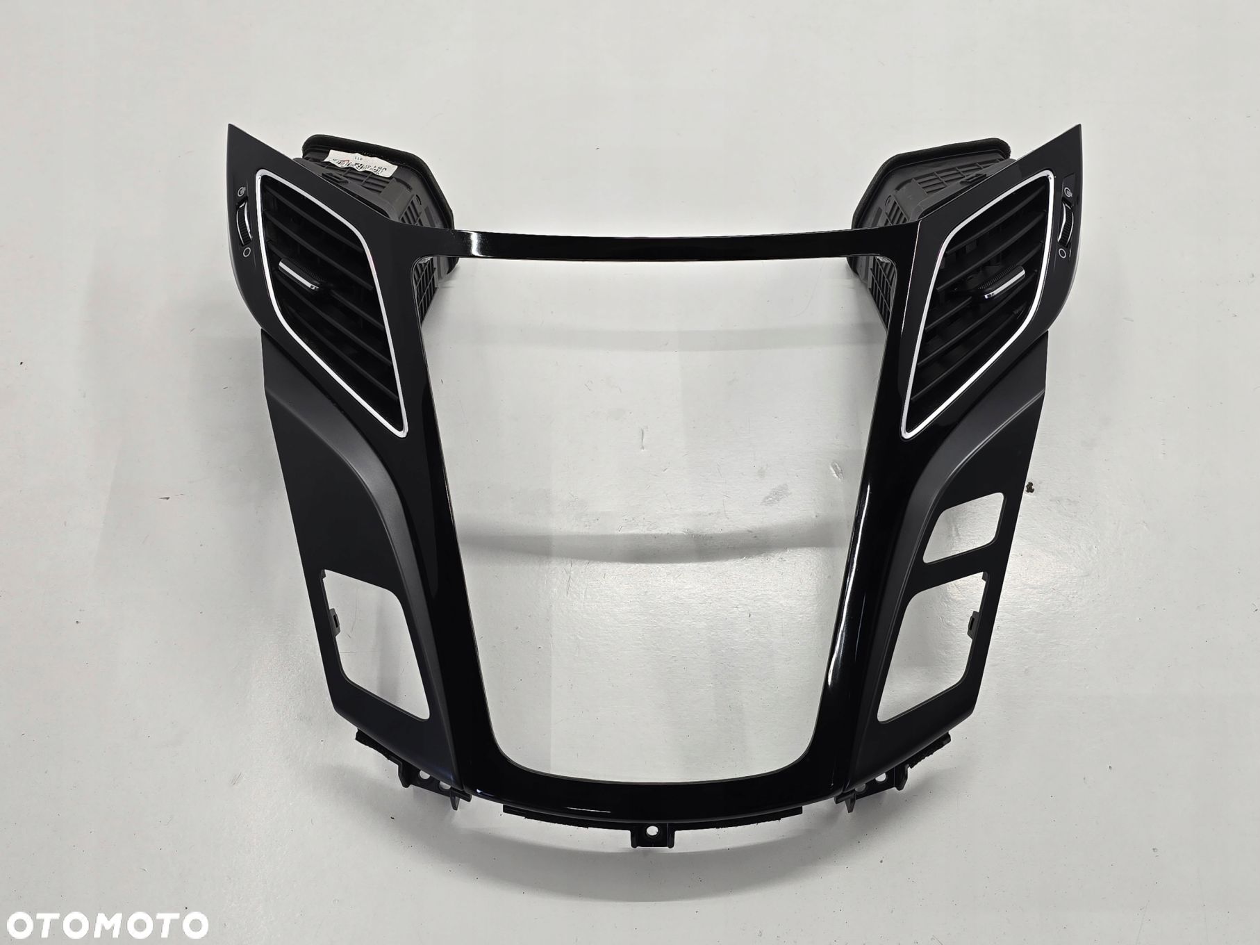 HYUNDAI I40 LIFT 16R RAMKA RADIA KLIMATYZACJI KRATKI NAWIEWU 84740-3Z000 - 1