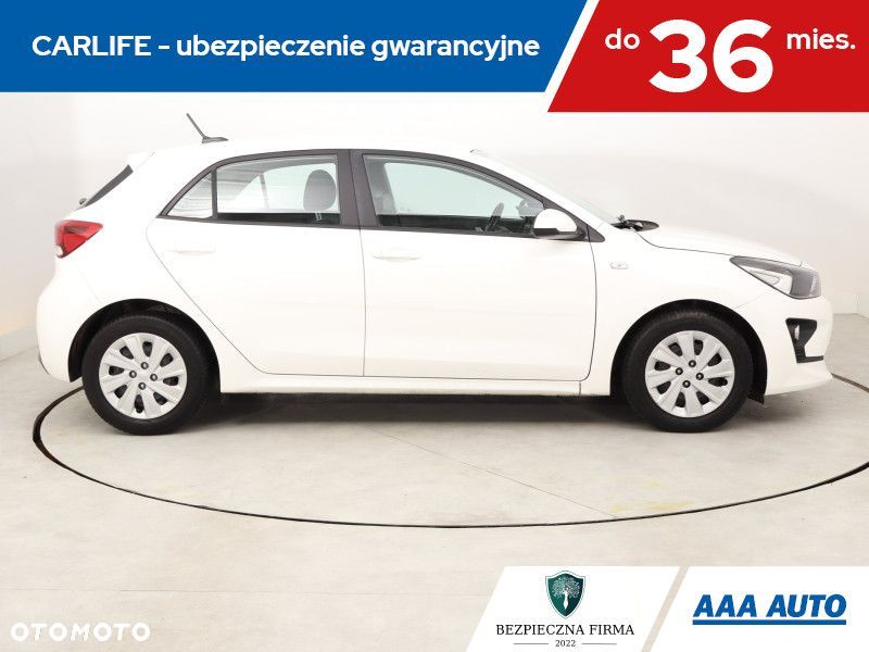 Kia Rio - 8