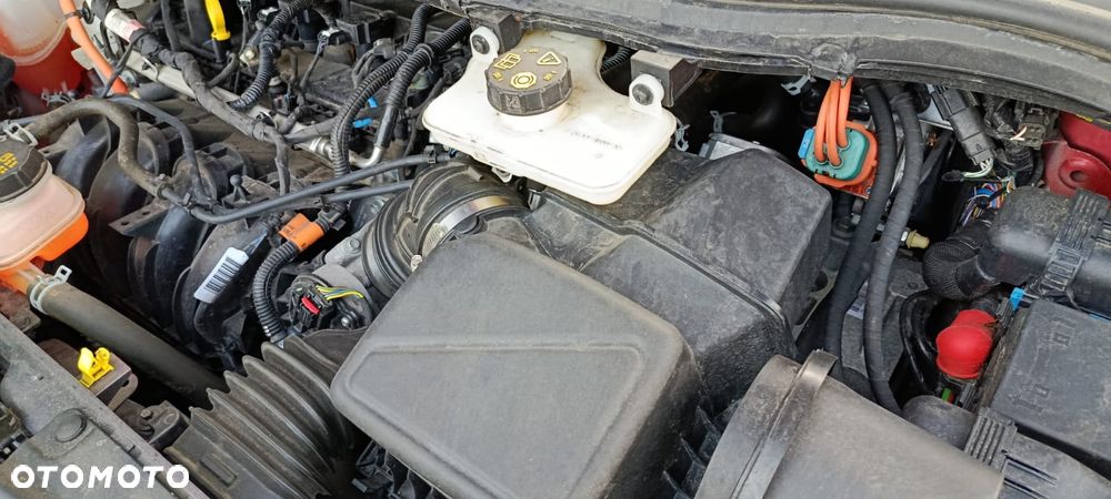 Ford S-Max - 19
