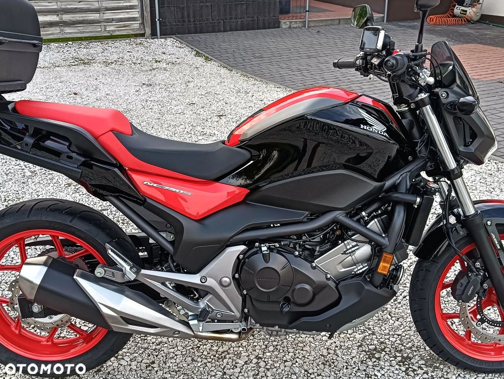 Honda NC - 18