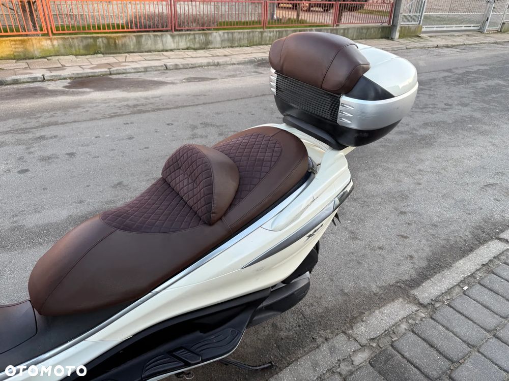 Piaggio X10 - 15