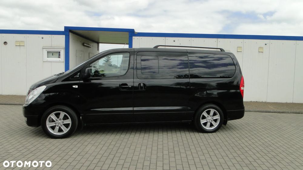 Hyundai H-1 Starex - 3