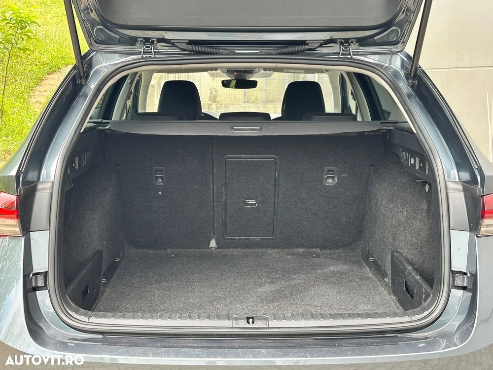 Skoda Octavia 2.0 TDI DSG Style - 25