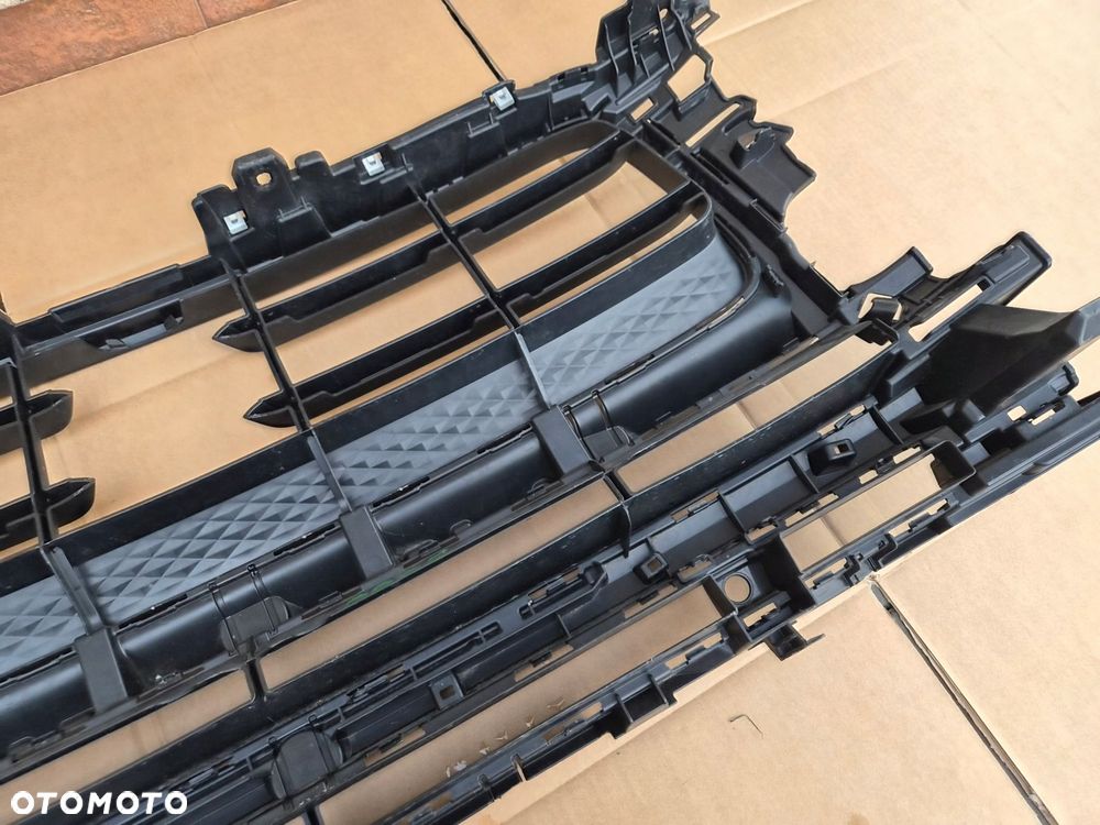 kratka zderzaka przedniego porsche macan 95b ii lift oryginał ładny stan - 8
