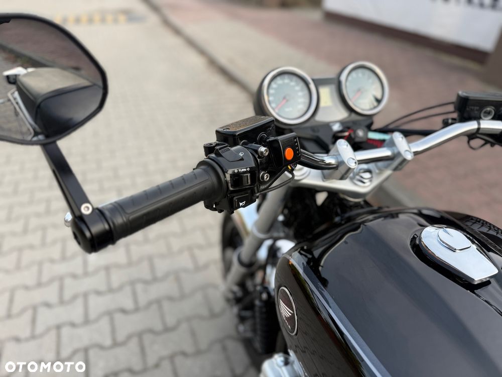 Honda CB - 26
