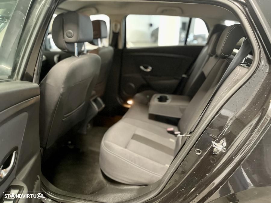 Renault Mégane Sport Tourer 1.5 dCi Dynamique - 12