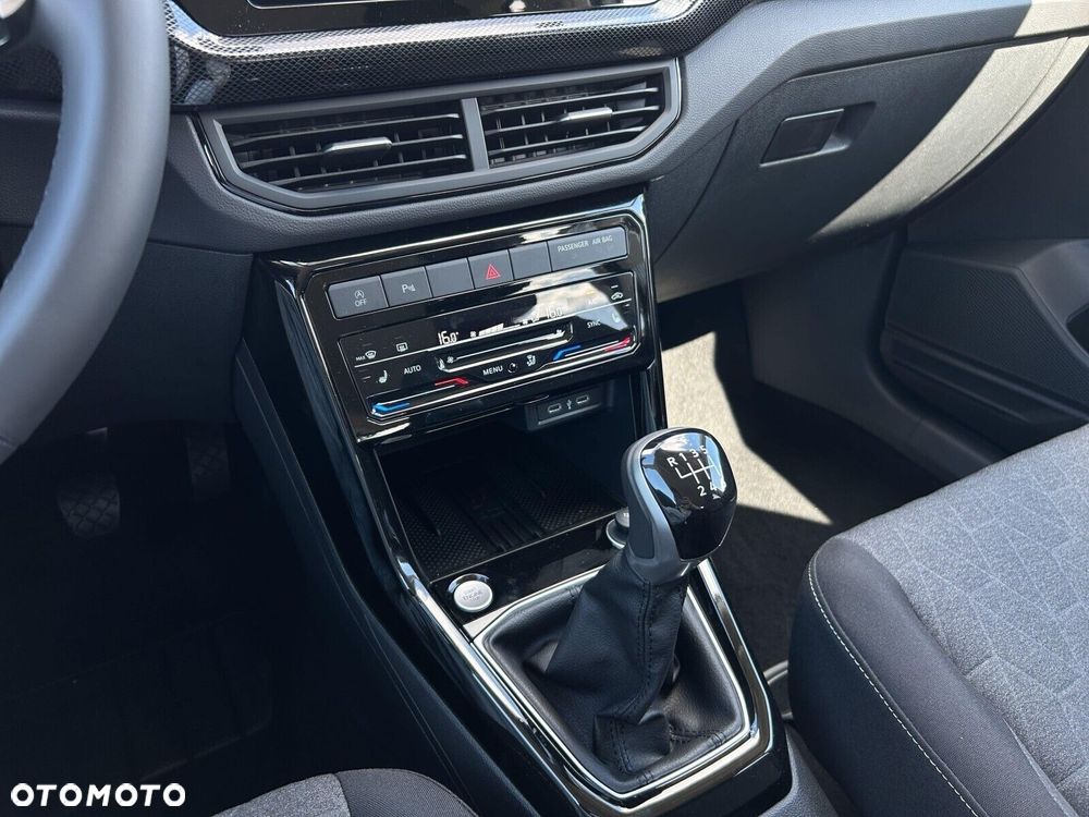Volkswagen T-Cross 1.0 TSI Life Plus - 26