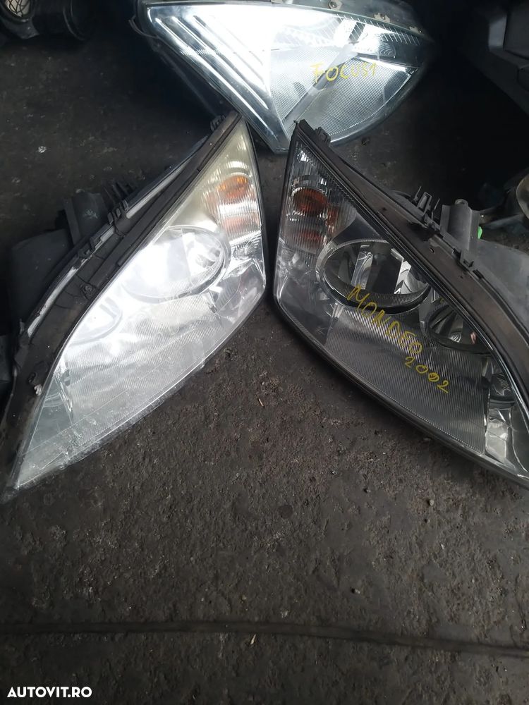 Far Stanga Si Dreapta pentru Ford Mondeo din 2002 - 1