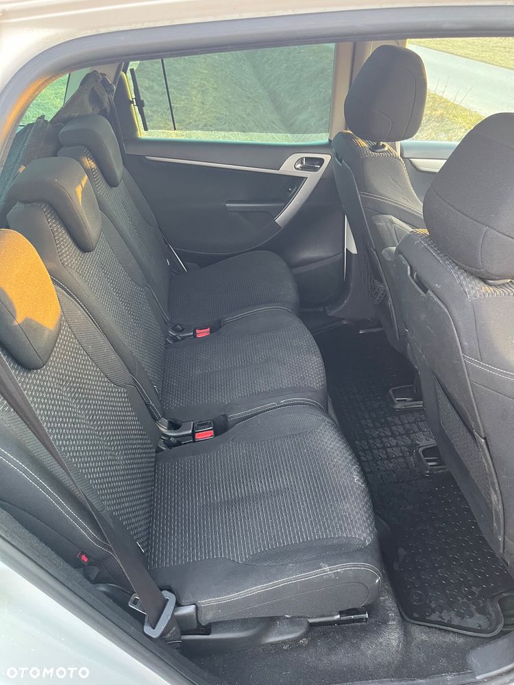 Citroën C4 Picasso - 16