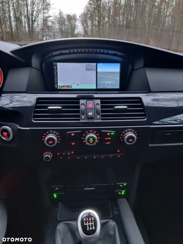 BMW Seria 5 520d Edition Exclusive - 40