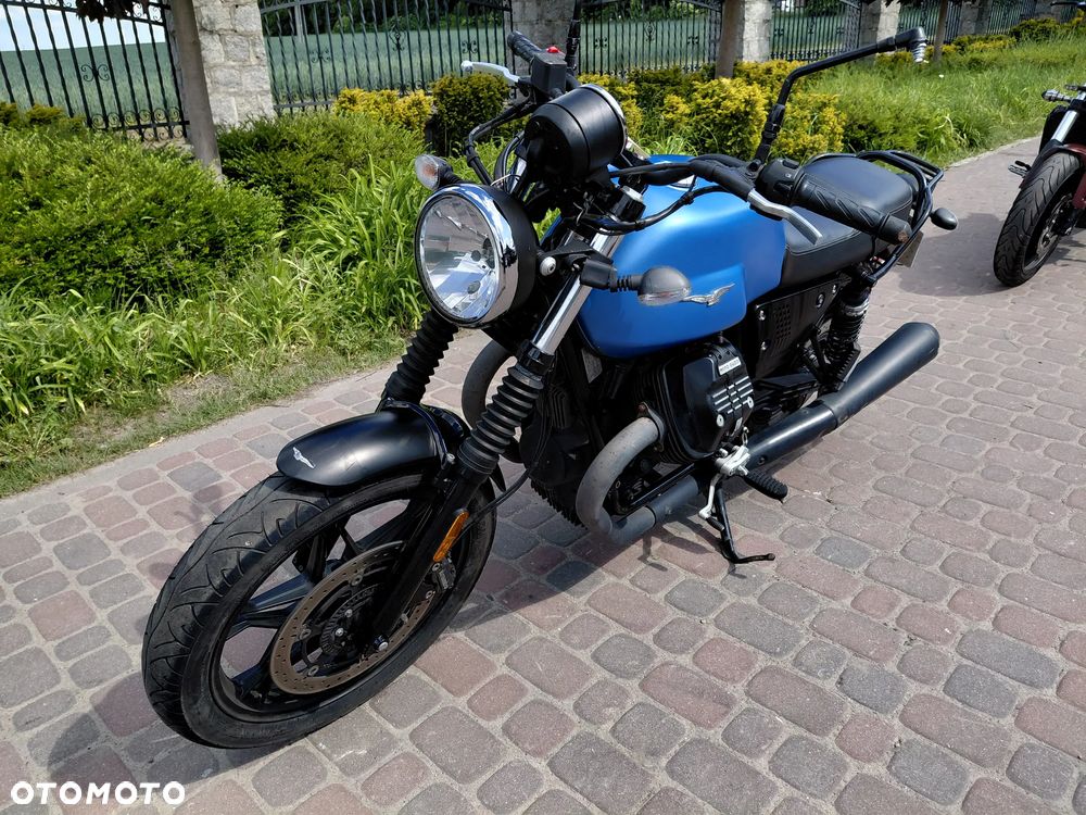 Moto Guzzi V7 - 1