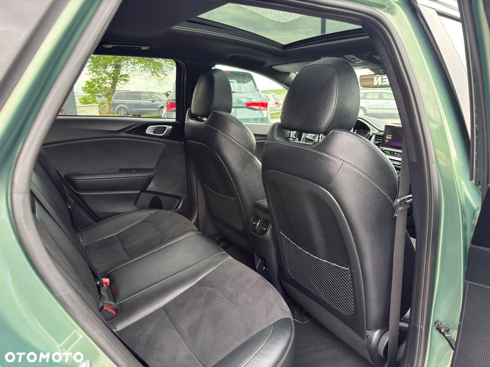 Kia Ceed 1.5 T-GDI DCT7 OPF GT Line - 23