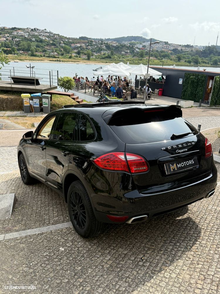 Porsche Cayenne Platinum Edition - 11