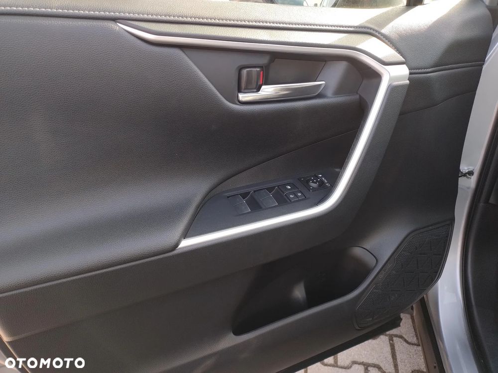 Toyota RAV4 2.0 Comfort 4x4 - 12
