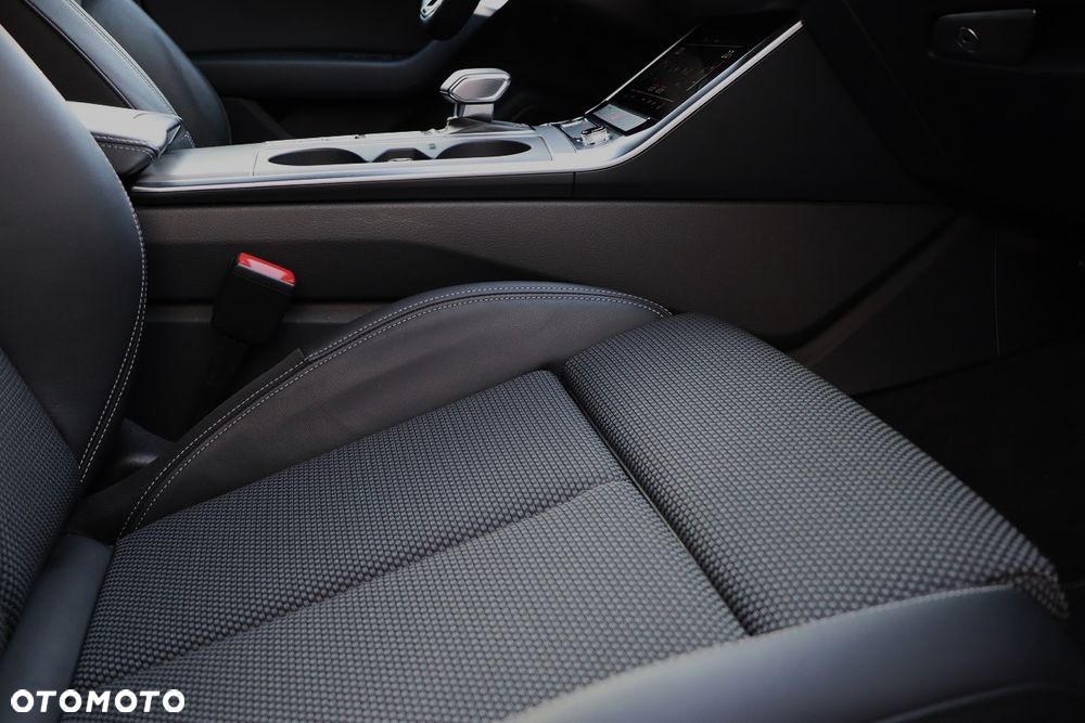 Audi A6 Avant - 26