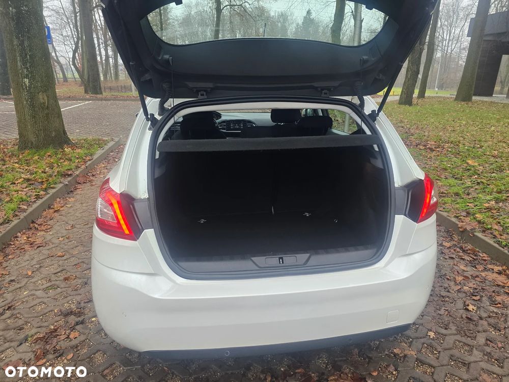 Peugeot 308 1.6 THP Allure - 12