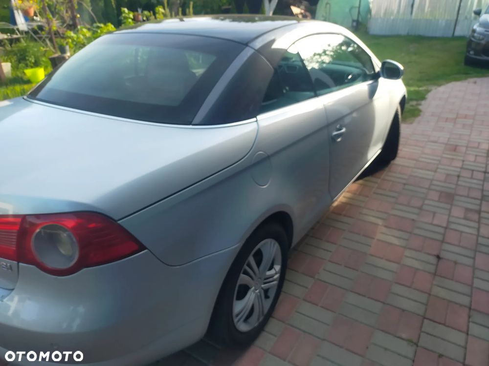 Volkswagen Eos 2.0 FSI - 9