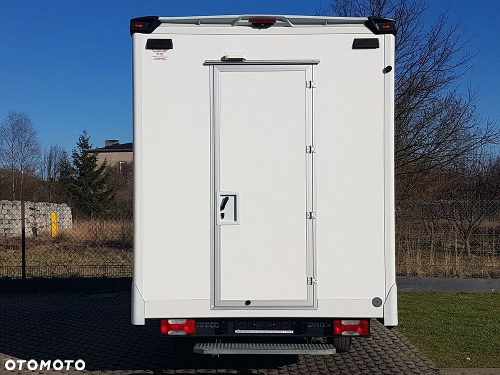 Iveco DAILY KONTENER NISKOPODŁOGOWY 4,43x2,23x2,42 SKLEP FOODTRUCK BAR KLIMA KONIOWÓZ KAMPER - 16