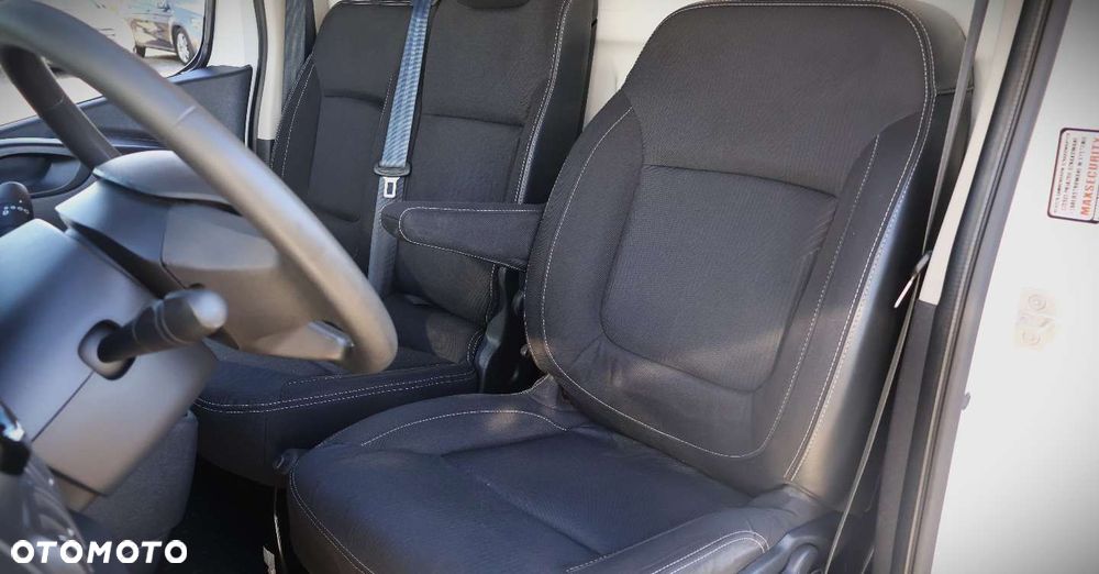 Renault Trafic - 15