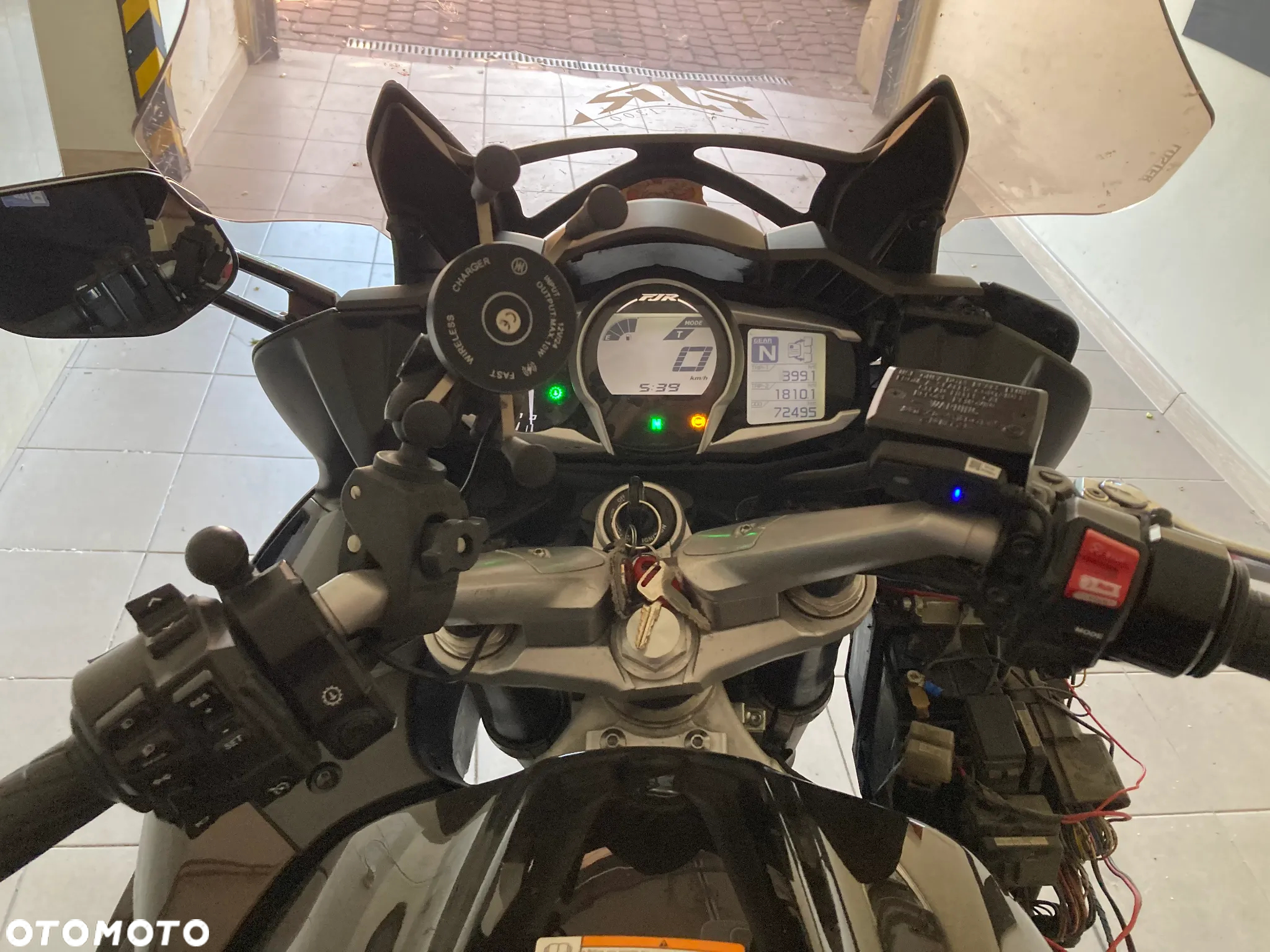 Yamaha FJR - 10