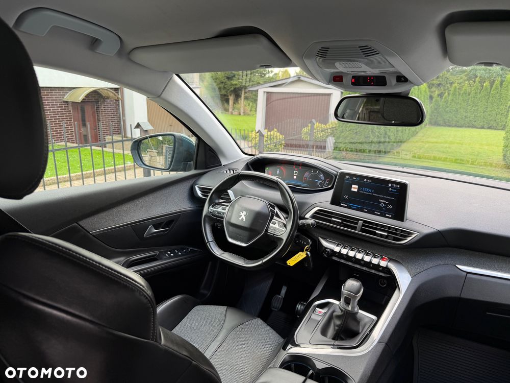 Peugeot 5008 1.5 BlueHDi Allure S&S - 16