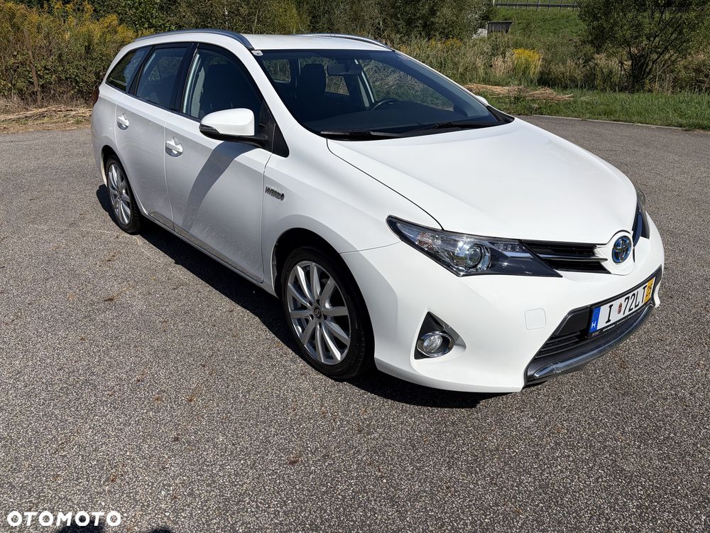 Toyota Auris - 2