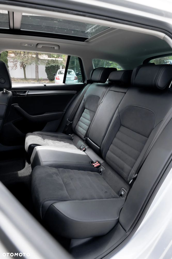 Skoda Superb 2.0 TSI 4x4 Scout DSG - 18