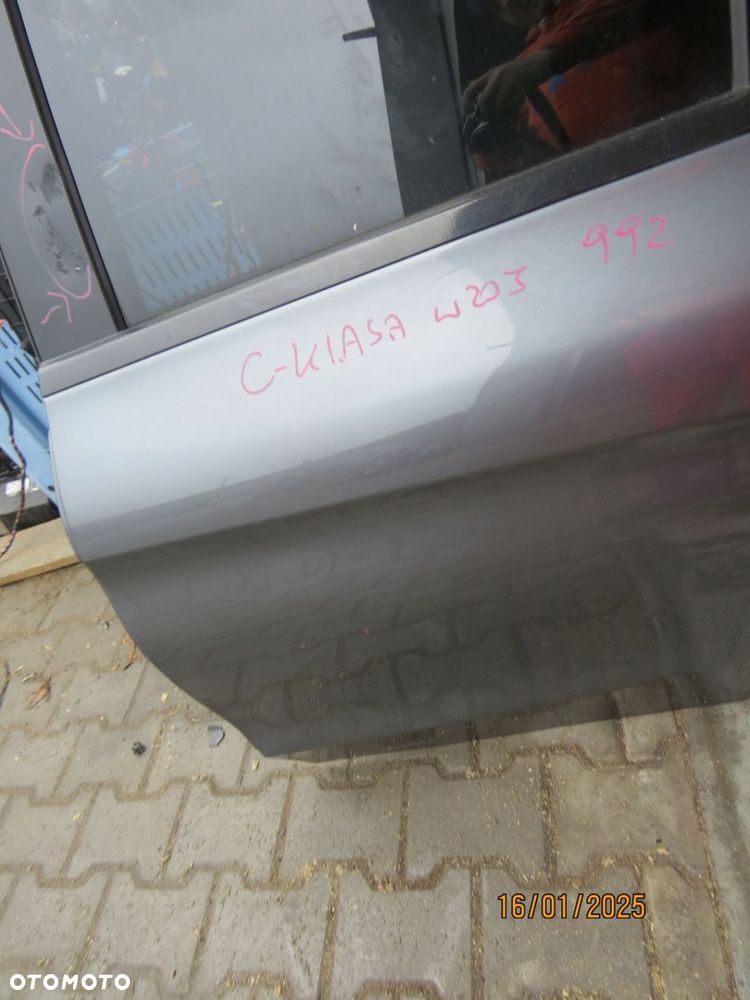 Mercedes W205 C Klasa Drzwi TYŁ LEWE DRZWI 992 - 6