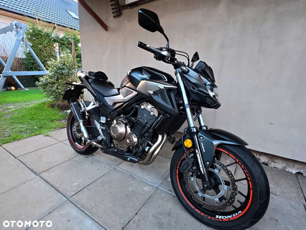 Honda CB - 1