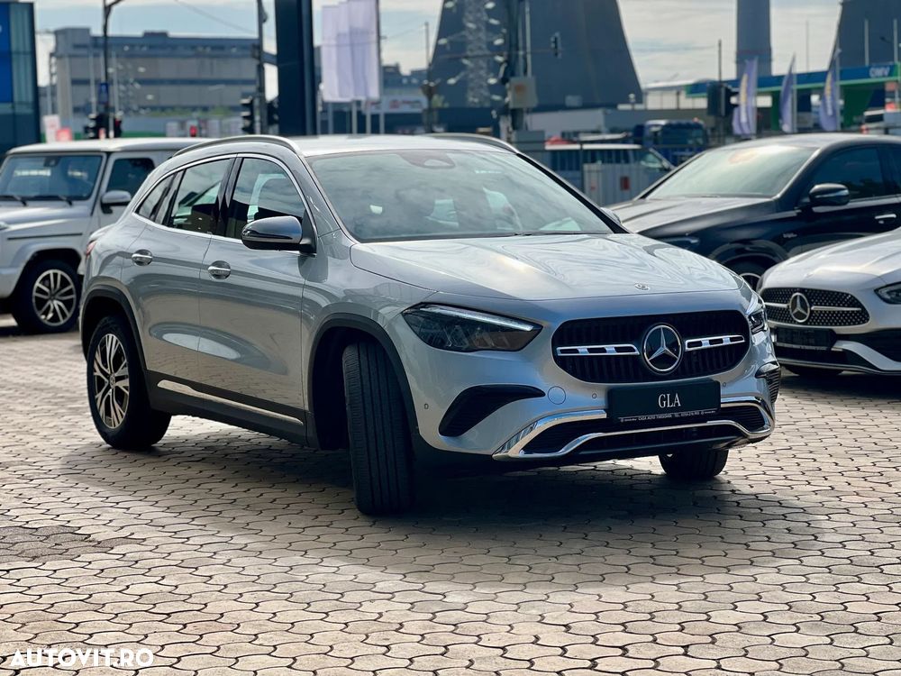 Mercedes-Benz GLA - 7