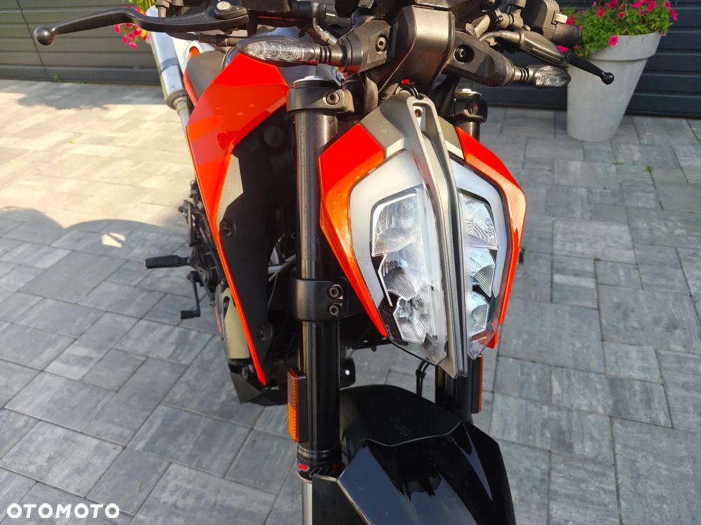 KTM Duke 125 - 9