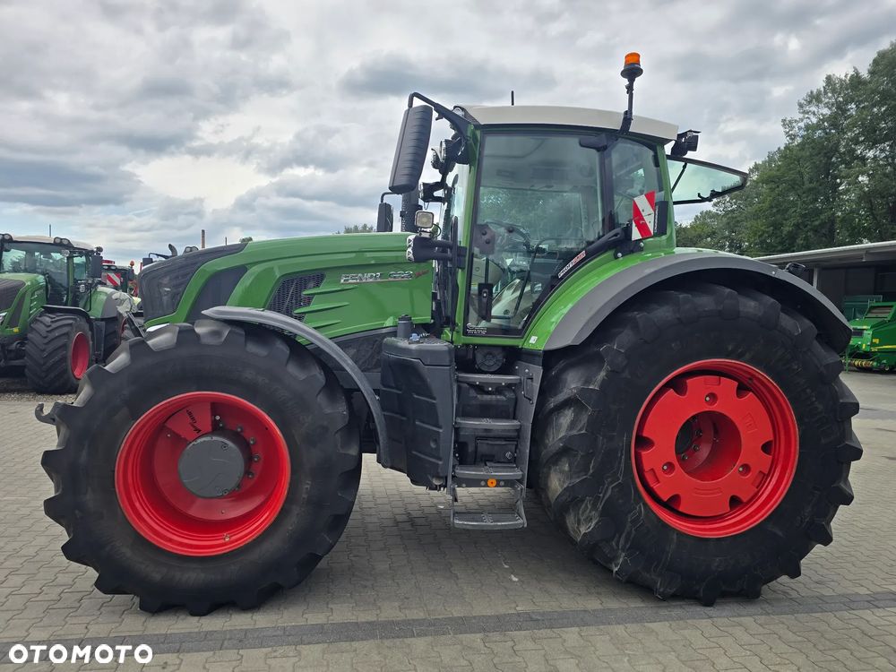 Fendt 933 Vario - 4