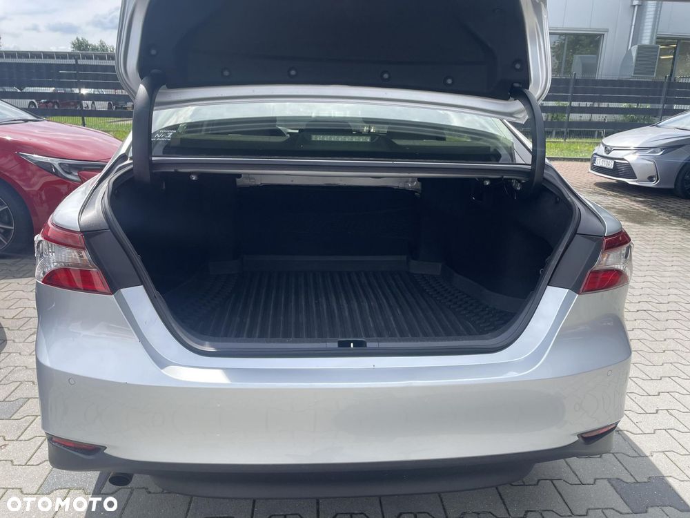 Toyota Camry 2.5 Hybrid Comfort CVT - 10