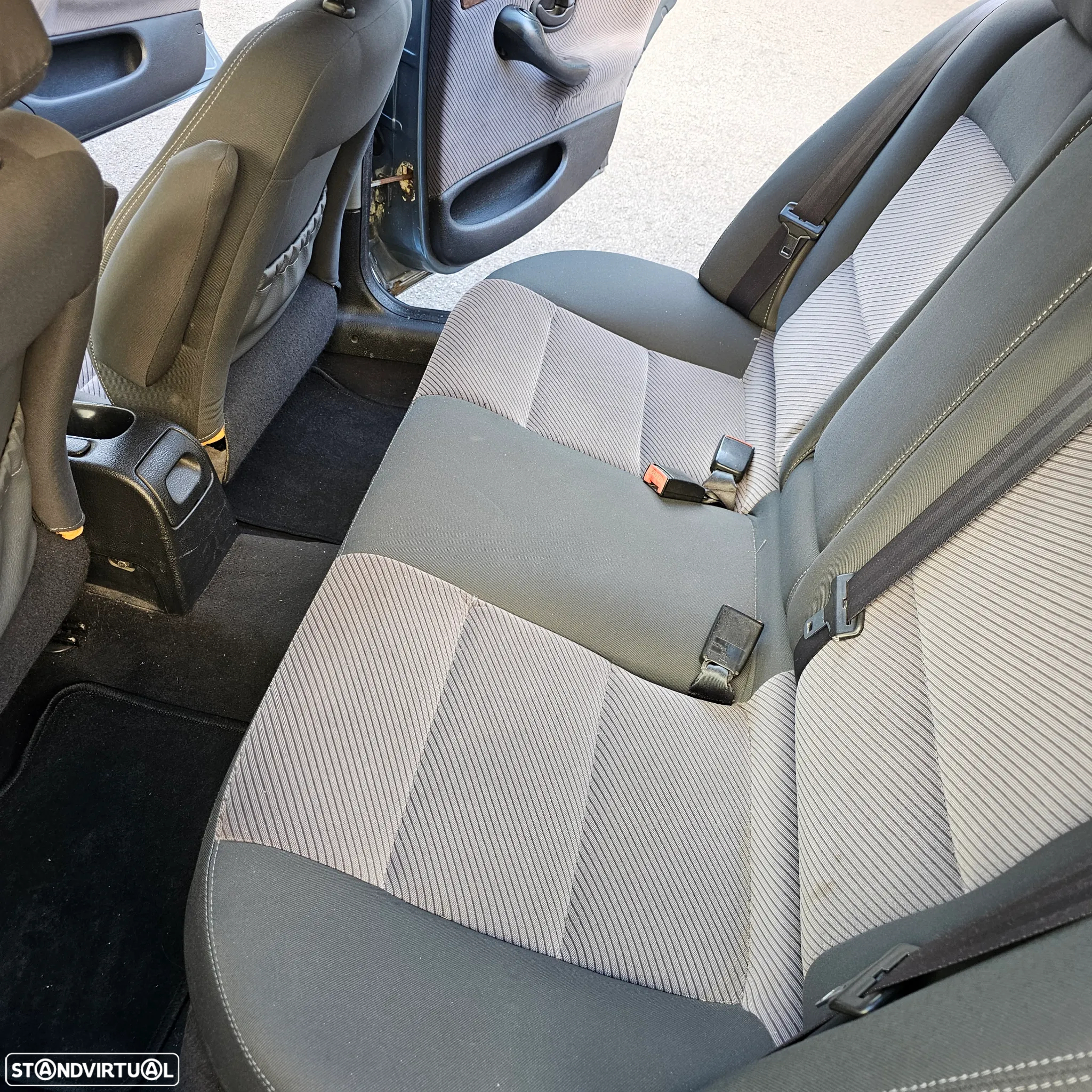 Peugeot 406 2.0 HDi Executive Aut. - 22