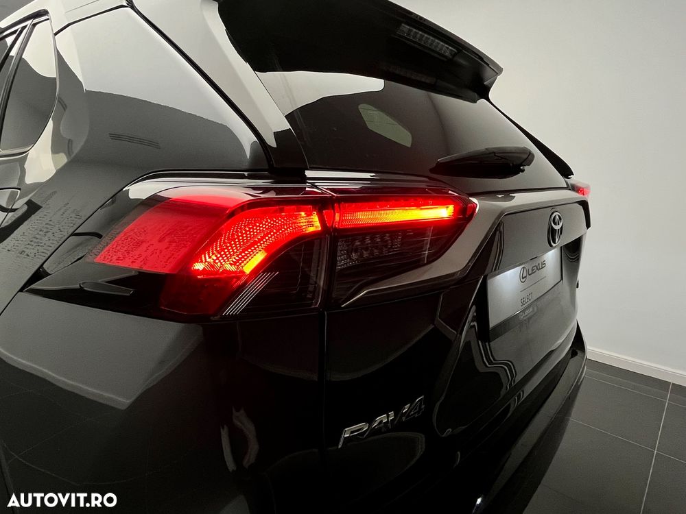 Toyota RAV4 - 9