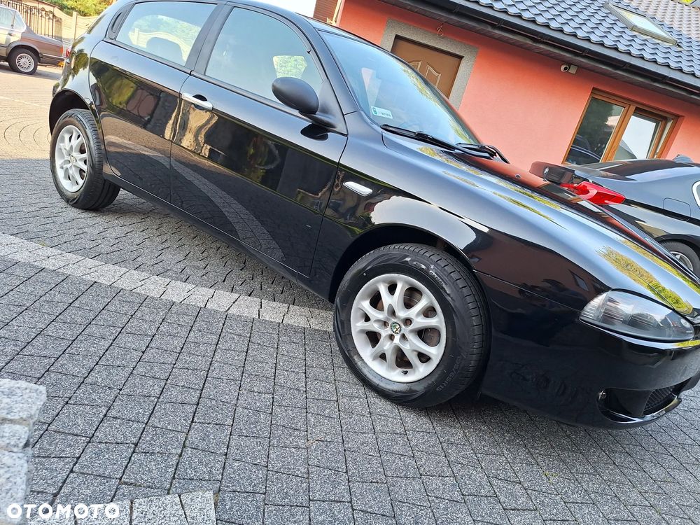 Alfa Romeo 147 - 11