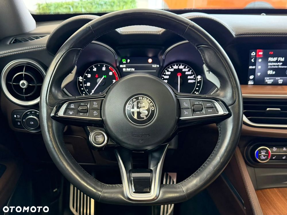 Alfa Romeo Stelvio 2.0 Turbo Veloce Q4 - 16
