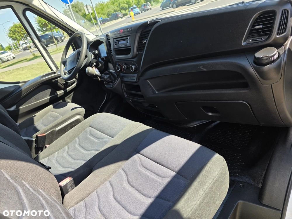 Iveco 35c14 Kontener+Winda - 15